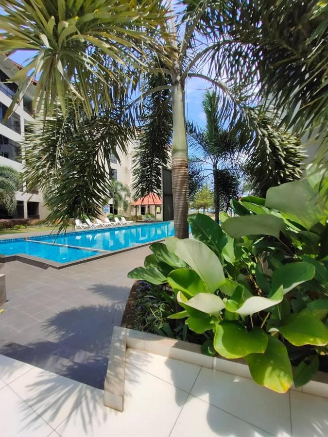 Apartment Samsuria Private Front *
