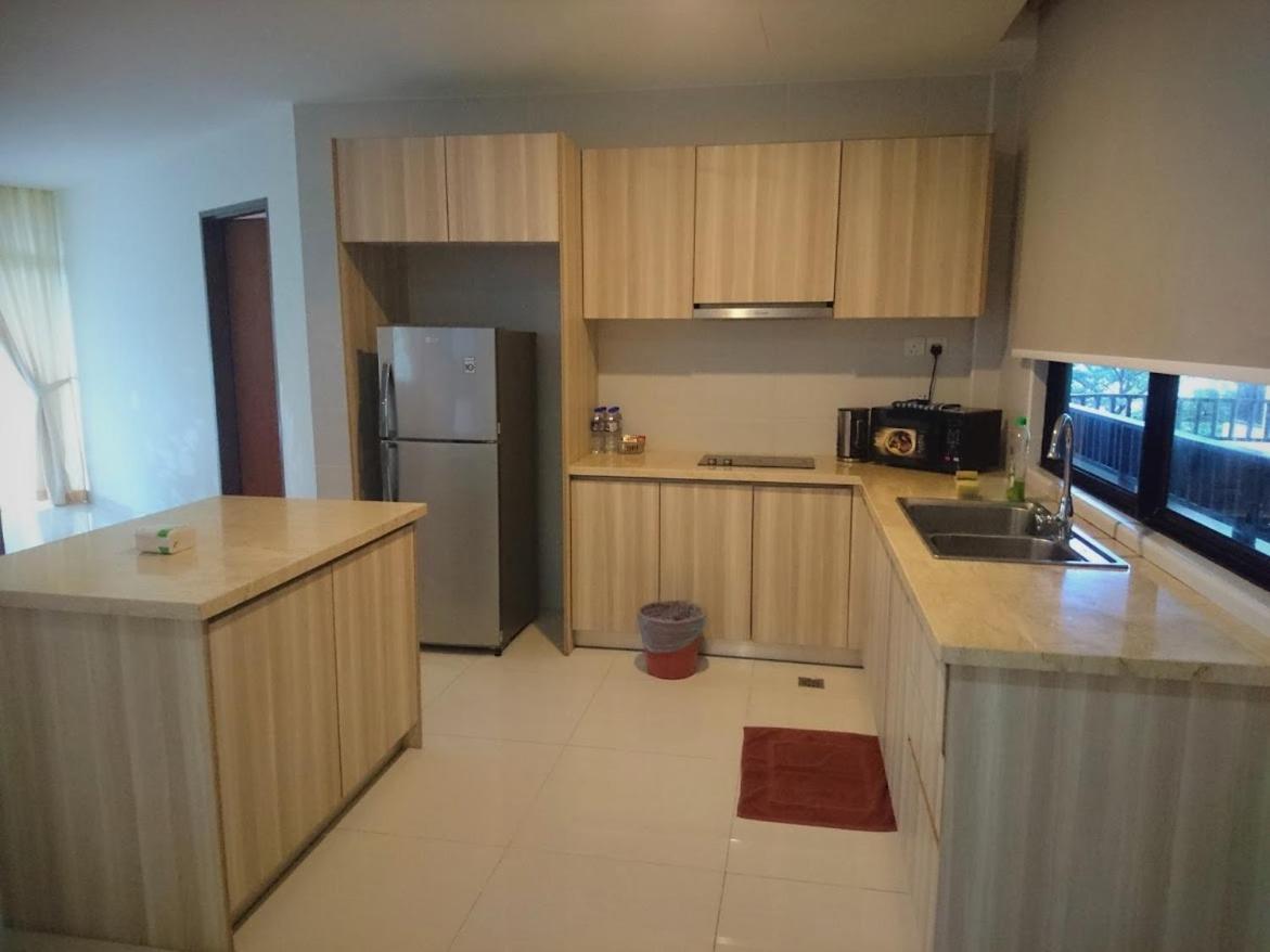 Apartment Samsuria Private Front