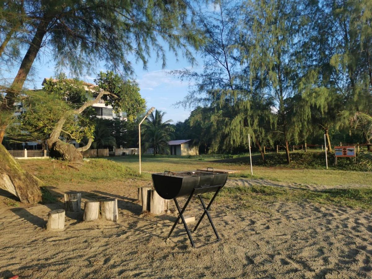 Samsuria Private Front Apartment *