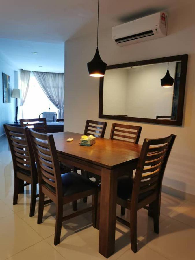 Apartment Samsuria Private Front Kuantan