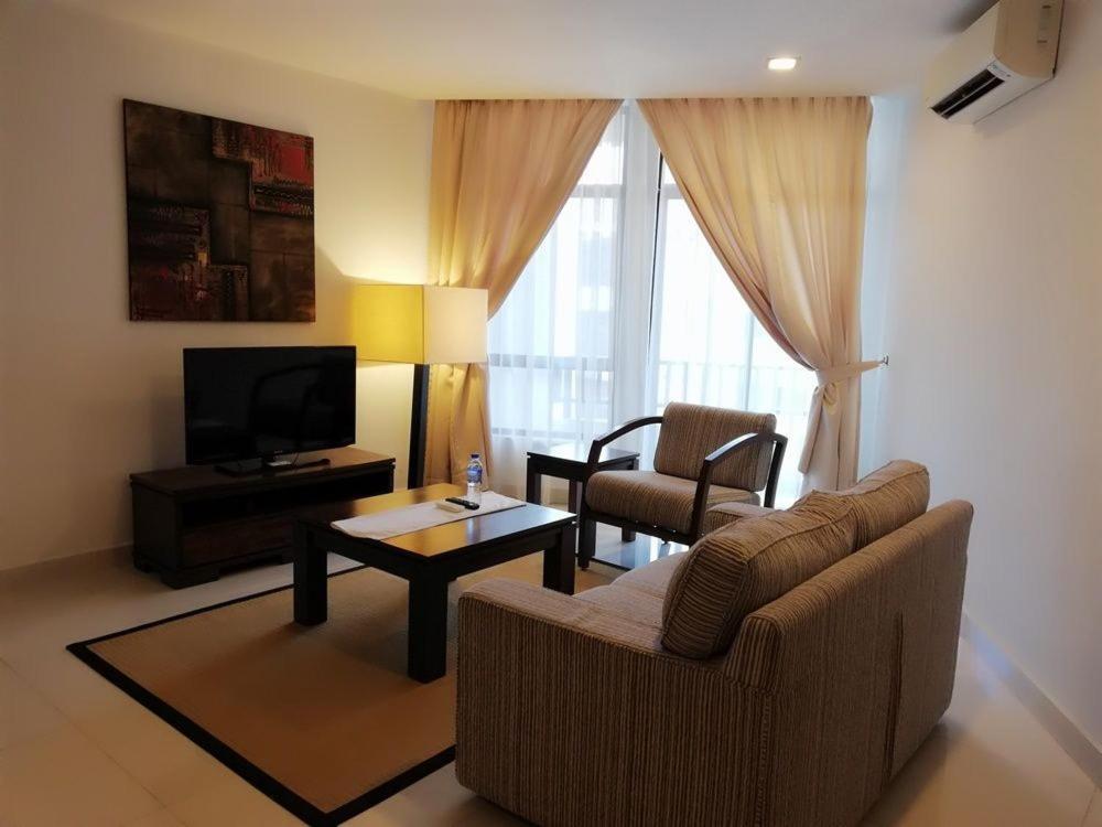 Apartment Samsuria Private Front