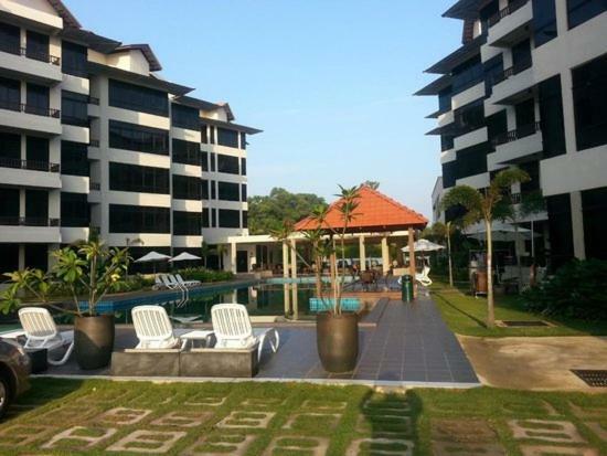 Apartment Samsuria Private Front Kuantan