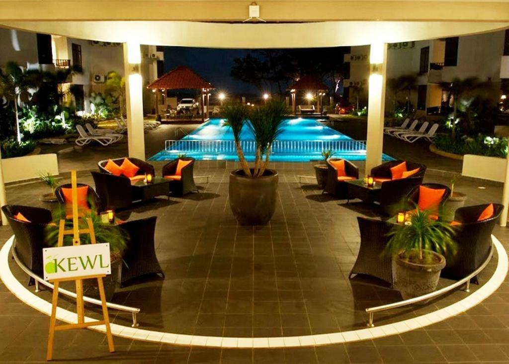 Apartment Samsuria Private Front *